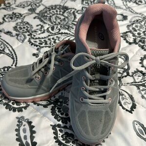 Nautilus N1072 Spark Safety Shoe - grey pink 6.5 Wide